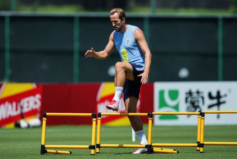 Soccer-England’s Kane Confirms Golf Outing With Trump, Praises President’s Game